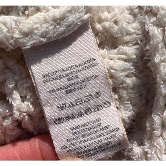 Free People SEASHELL POINTELLE CROP ivory TURTLENECK Sweater sz S - Picture 7 of 7